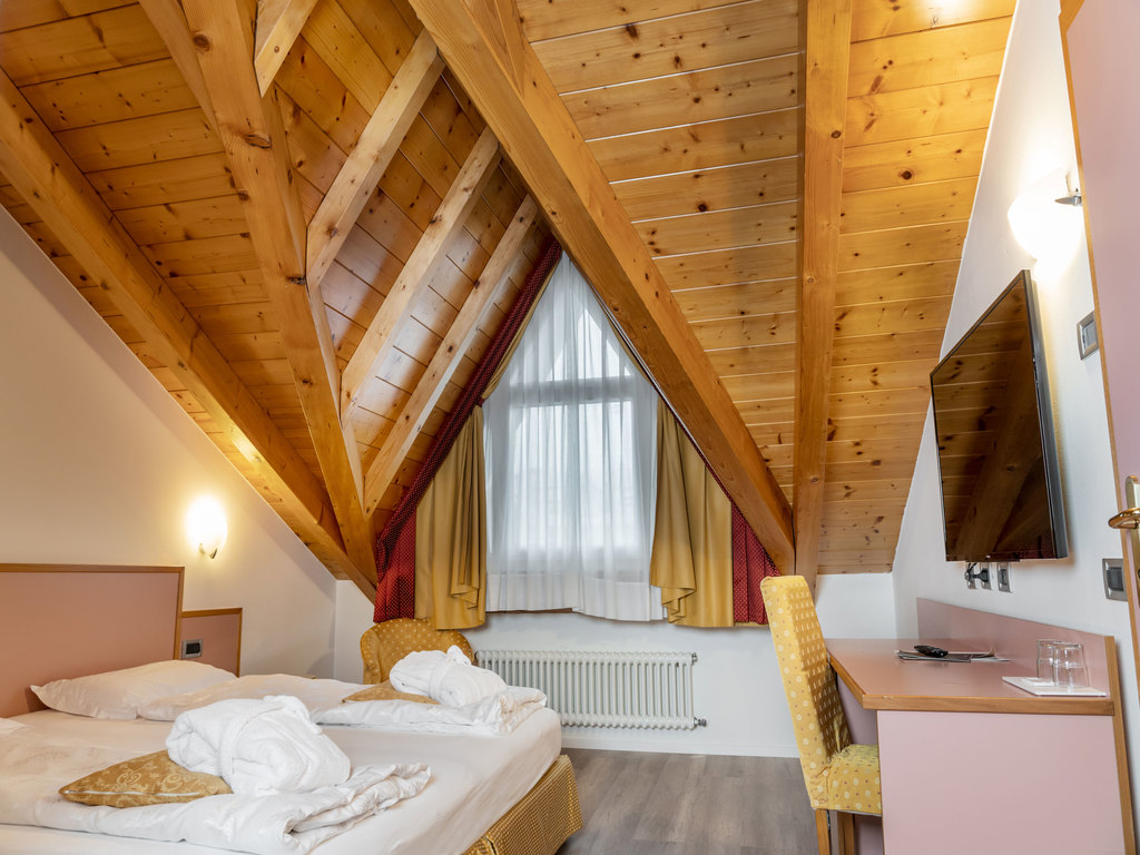 alpholiday hotel trentino