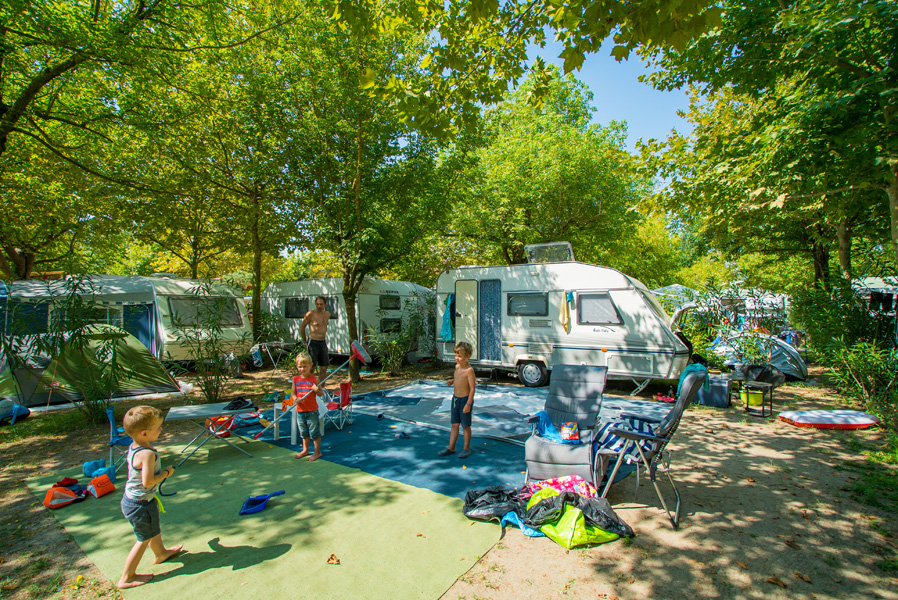 campeggi per famiglie con acqua park e spray park