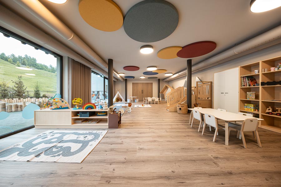 hotel con mini club per bambini lago di resia