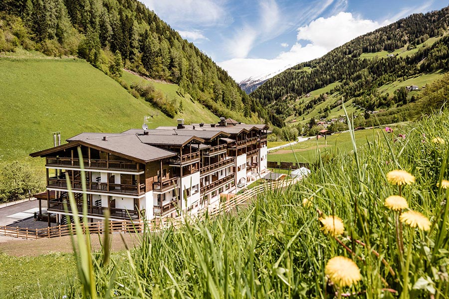 hotel almina