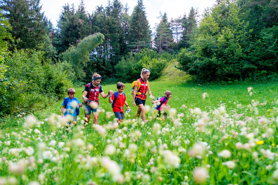 alberghi con servizi per bambini ad andalo