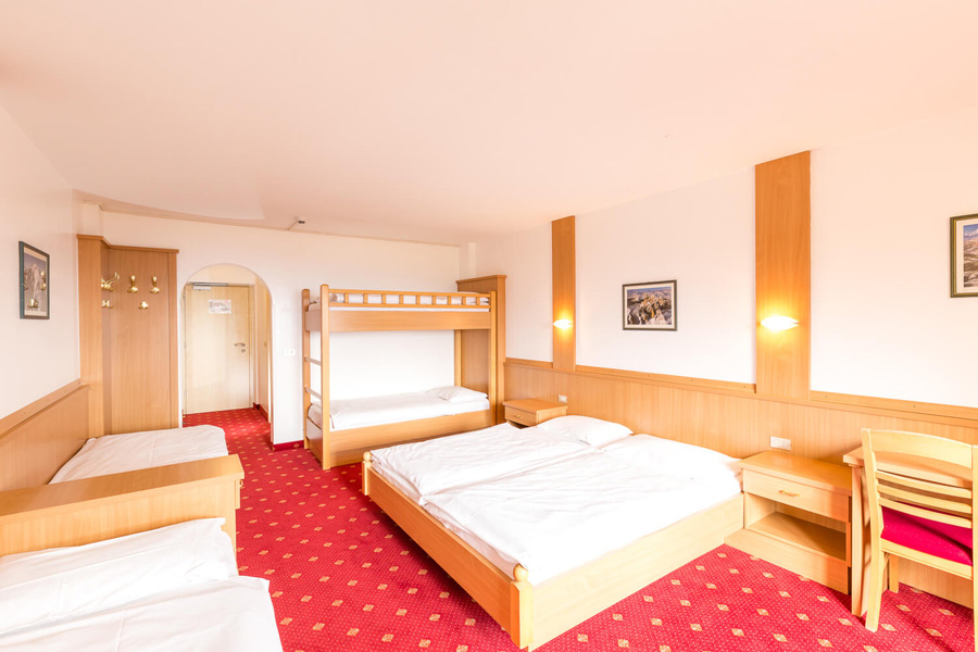 hotel con attività per bambini alto adige corno nero