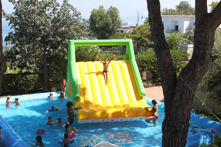 piscina per bambini con parco acquatico ischia