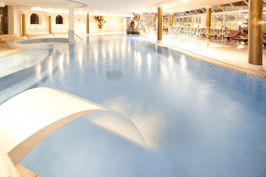 Schneeberg Family Spa Resort in Alto Adige