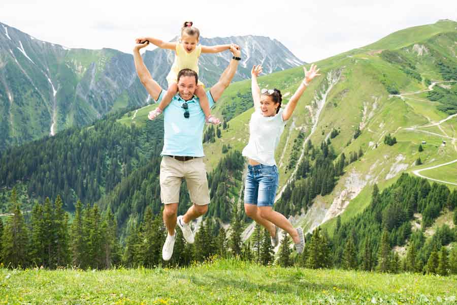 Borca di Cadore con bambini dolomiti bellunesi