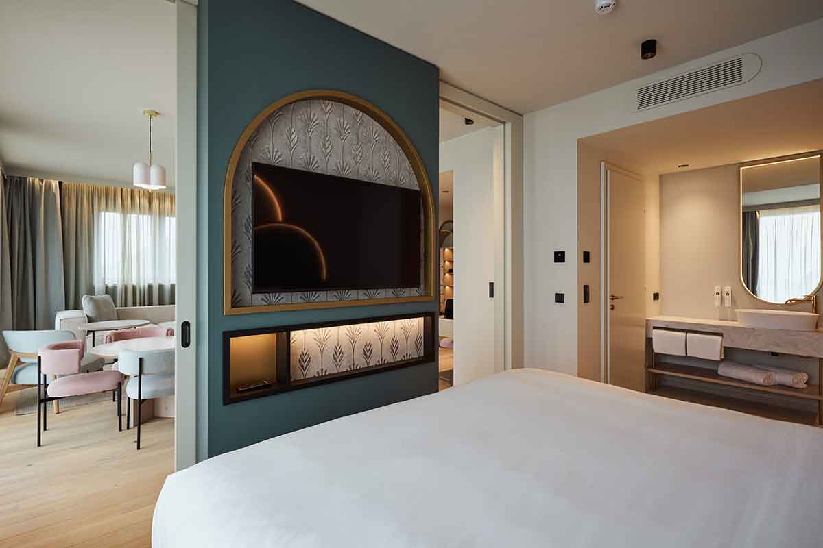 autunno al mare a caorle con il cavallino bainco family hotel